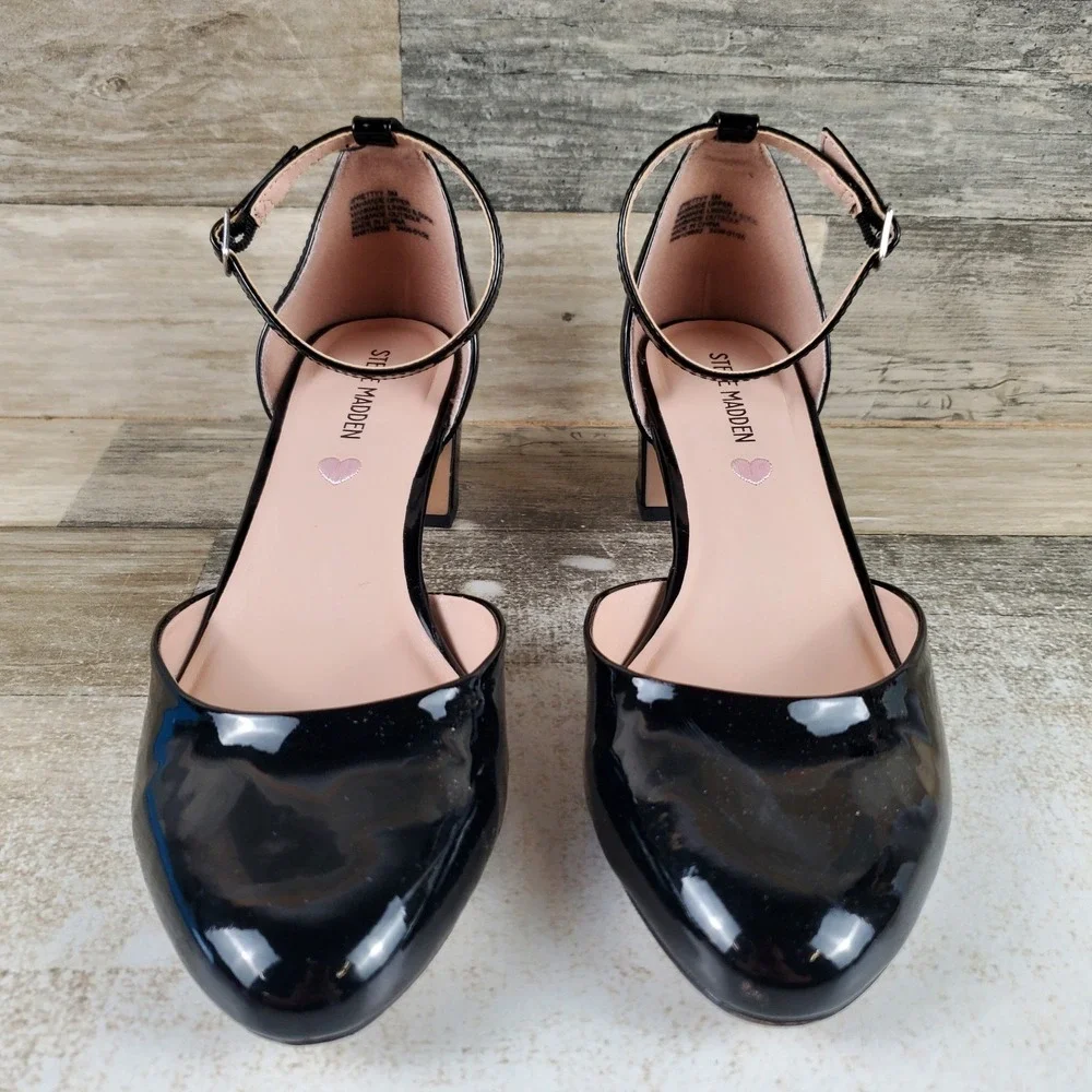 Steve Madden Jprettyy Girls Dress Pump Sz 5 M Black Patent Leather Ankle Strap